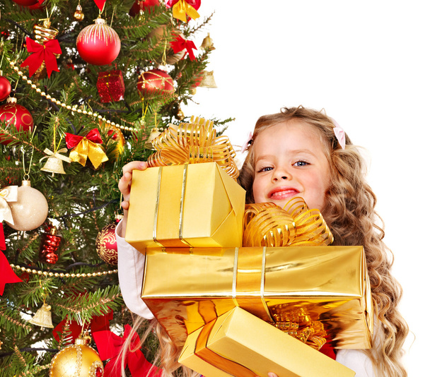 παιδί με το πλαίσιο δώρο Χριστουγέννων. - Φωτογραφία, εικόνα
