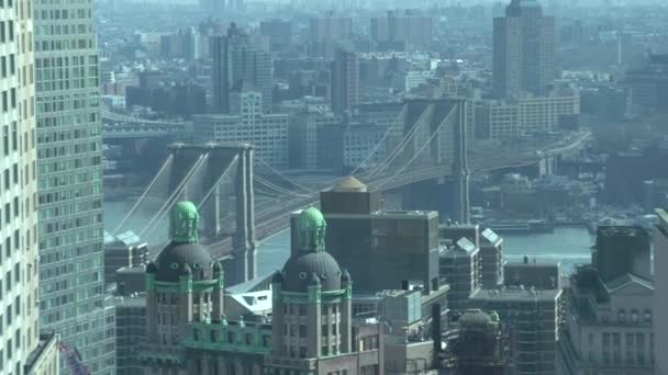 Zobrazení budov v New Yorku při pohledu z vysoko - Záběry, video