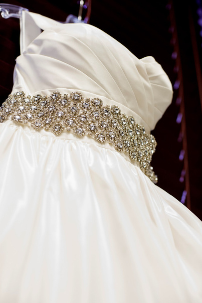 Vestido de novia sin tirantes
 - Foto, Imagen