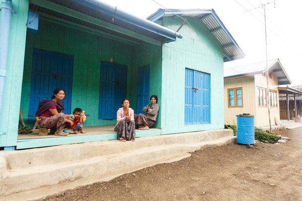 Local Family in Myanmar - Zdjęcie, obraz