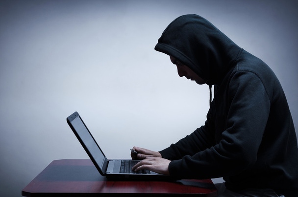 Hacker stealing data from computer  - Foto, imagen