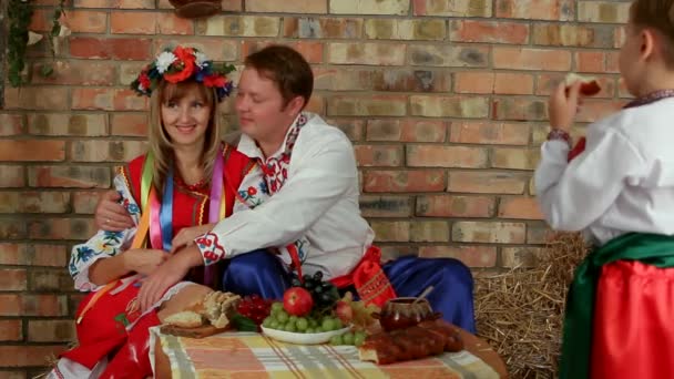 Oekraïense nationale familie - Video