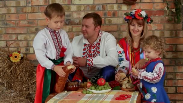 Ukrajinská rodinná večeře - Záběry, video
