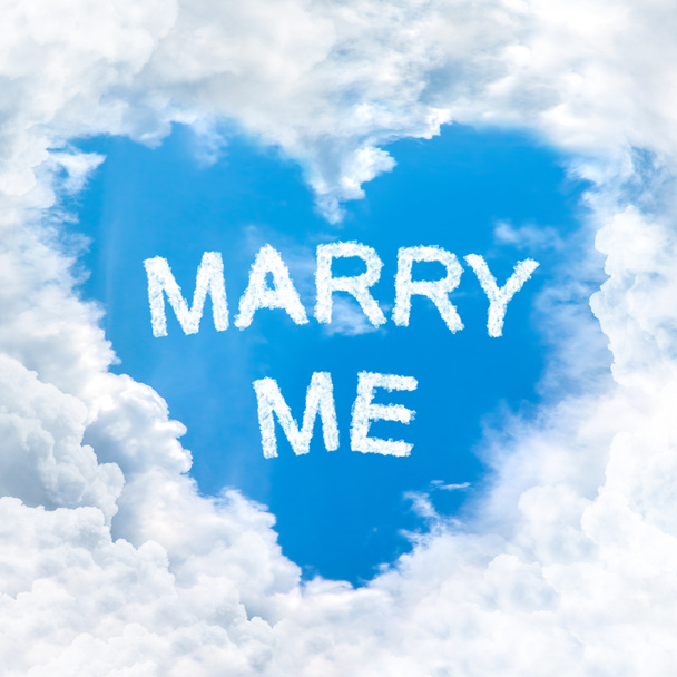 одружитися зі мною слово природа на блакитному небі
 - Фото, зображення