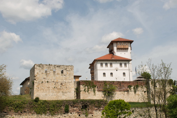 Torre en Gradacac
 - Foto, Imagen