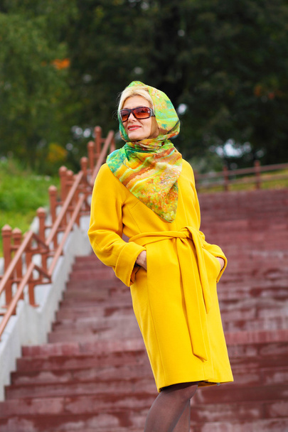 Moda güzel kadın kıdemli - Fotoğraf, Görsel