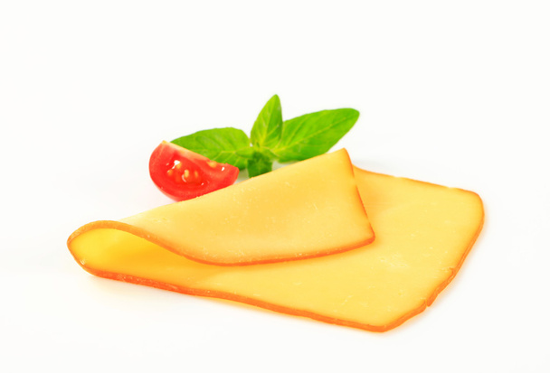 Scheibe geräucherter Käse - Foto, Bild