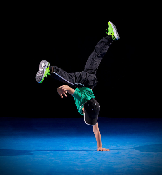 Little boy breakdancer - Foto, immagini