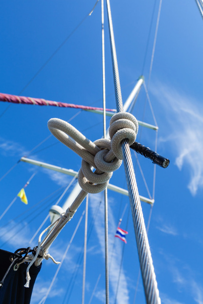 Uzel provazu na na plavbu jachty cestování z Ko Samui na Ko  - Fotografie, Obrázek
