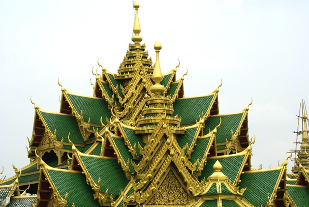 Dachu pagoda antyczny Siam, Mueang Boran lub Ayutthaya w Azji Bangkok, Tajlandia, - Zdjęcie, obraz