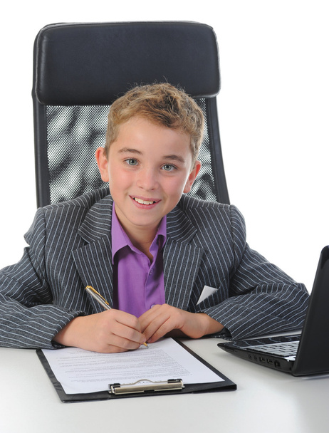 Young businessman using a laptop - Φωτογραφία, εικόνα