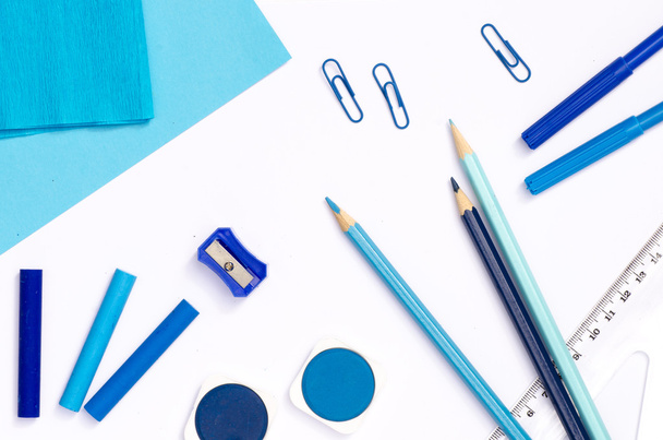 blue color school supplies  - Foto, imagen