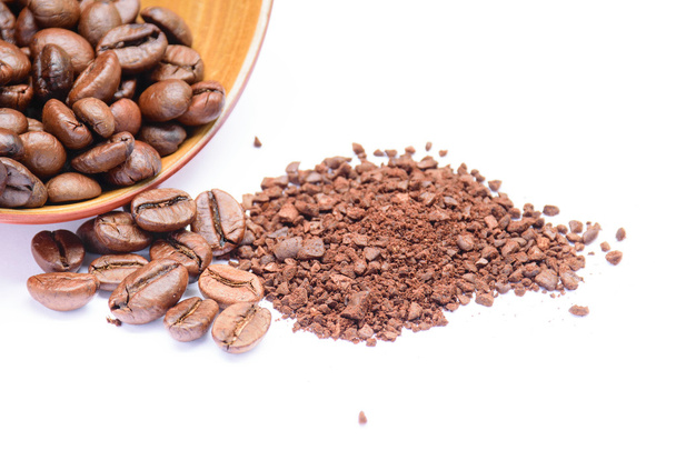 granos de café puré
 - Foto, Imagen