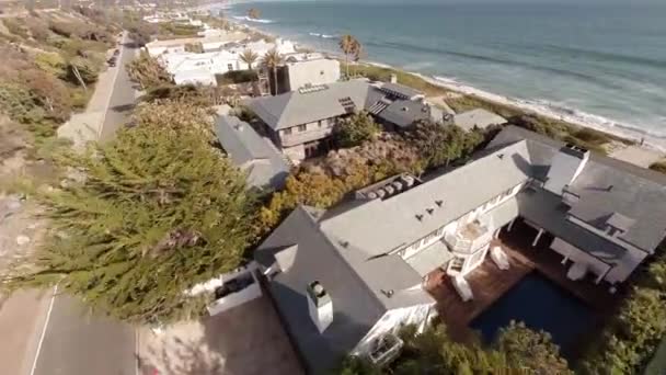 Aerial. Flying over the houses  Malibu, California. - Footage, Video