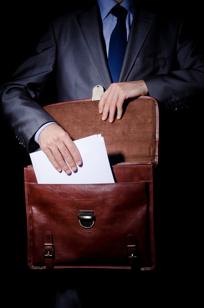 Business spy with briefcase - Φωτογραφία, εικόνα