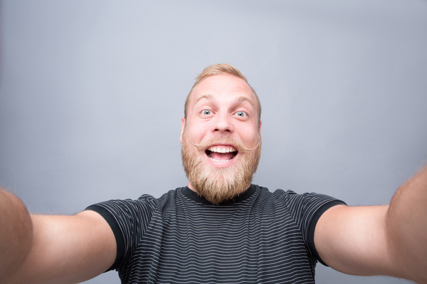 Smiling bearded man - Photo, Image