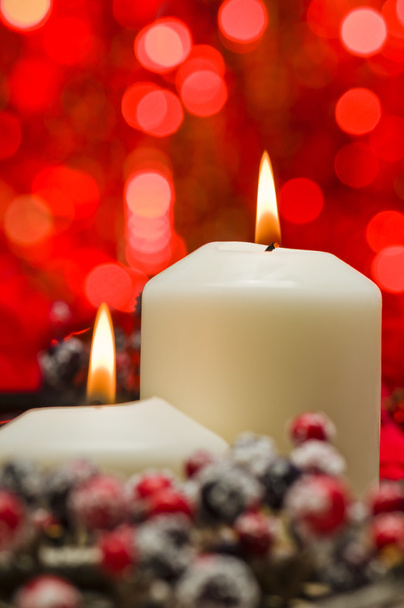 Bílé svíčky v Podzimní zimní dekorace - Fotografie, Obrázek