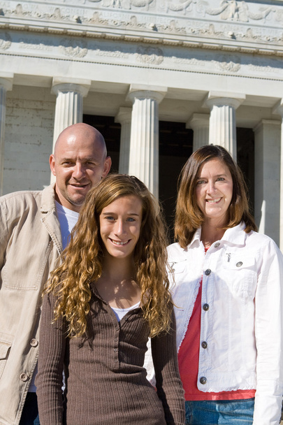 τρεις οικογένεια διακοπές ΗΠΑ Μνημείο Λίνκολν - Φωτογραφία, εικόνα