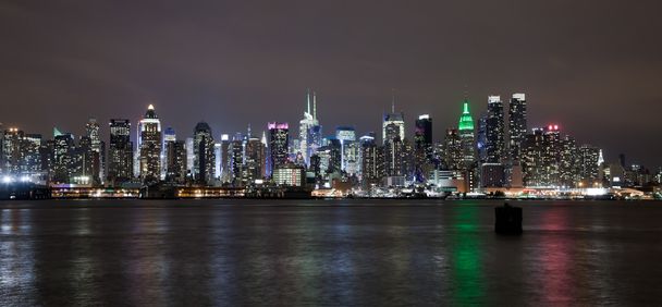 Lo skyline di New York City Uptown
 - Foto, immagini