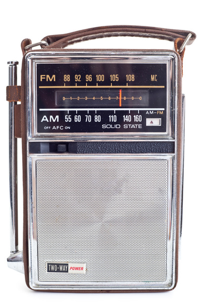 Rádio transistor portátil vintage isolado em fundo branco
 - Foto, Imagem