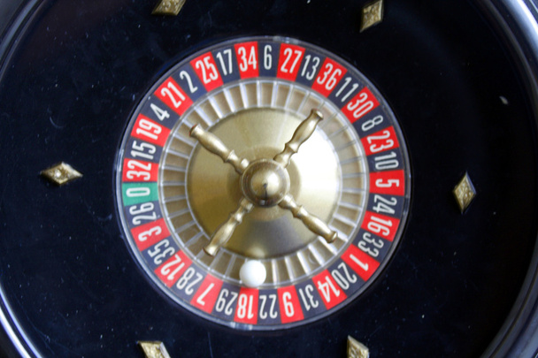 Spiel ruleta hry štěstí náhodné bohaté číslo - Fotografie, Obrázek