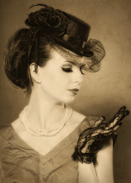 Ritratto in stile vintage di una bella donna
 - Foto, immagini