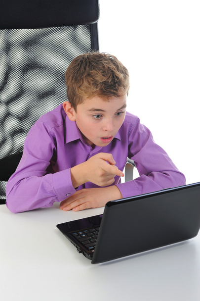Boy at the computer - Foto, Bild