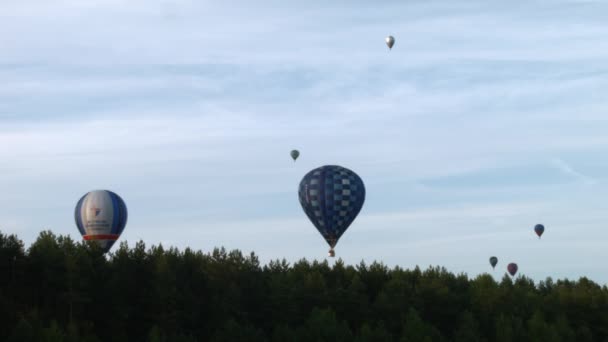 Luftballon am Himmel - Filmmaterial, Video
