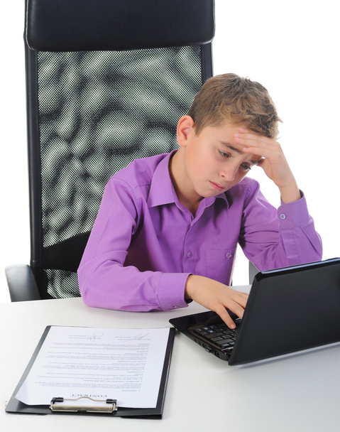 Boy at the computer - Фото, изображение