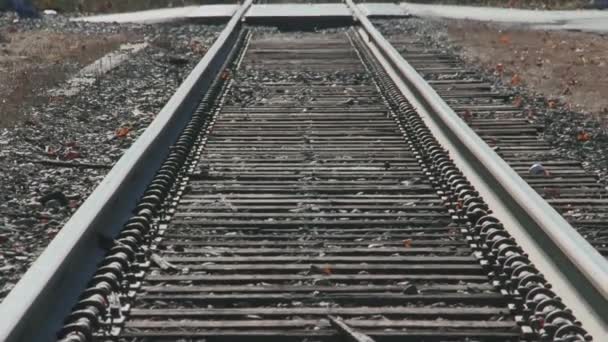 Magányos vasúti síneket - Felvétel, videó