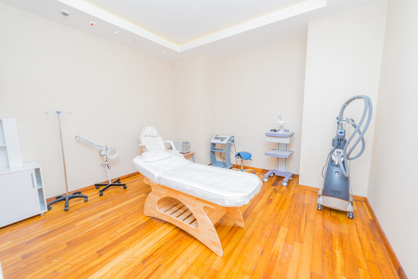 Кімната в сучасній лікарні
 - Фото, зображення