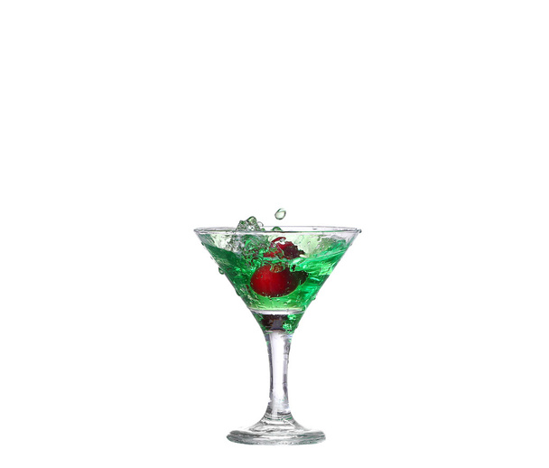   zelený koktejl s izolované na bílém pozadí - Fotografie, Obrázek