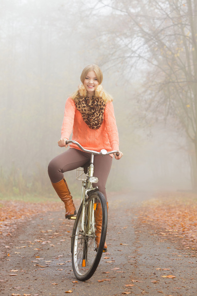 woman riding bike - 写真・画像