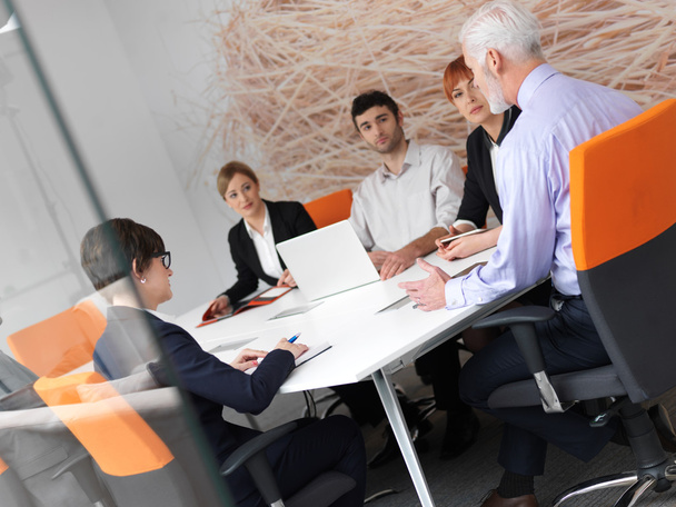 üzletemberek csoport ülés - Fotó, kép