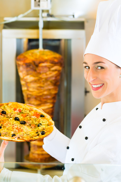 Kebab - forró és friss török pizza - Fotó, kép