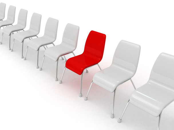 κόκκινη καρέκλα σε μια σειρά από λευκό καρέκλες - Φωτογραφία, εικόνα