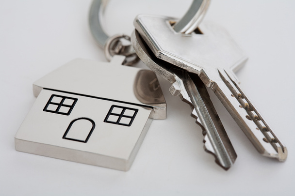 New home mortgage keys and keyring - Foto, afbeelding