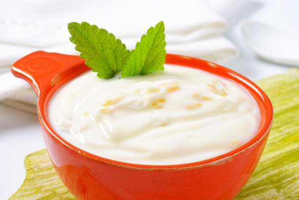 Joghurt mit Früchten - Foto, Bild