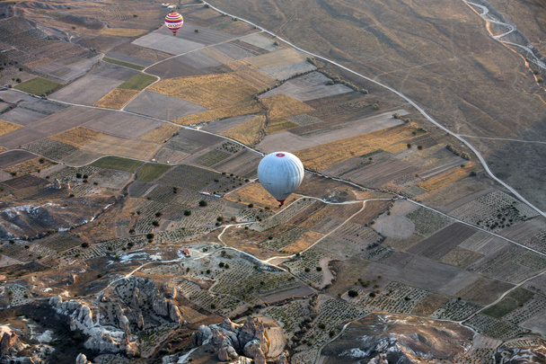 Καππαδοκία, Τουρκία.τα μεγαλύτερο τουριστικό αξιοθέατο της Καππαδοκίας, η πτήση με το αερόστατο - Φωτογραφία, εικόνα