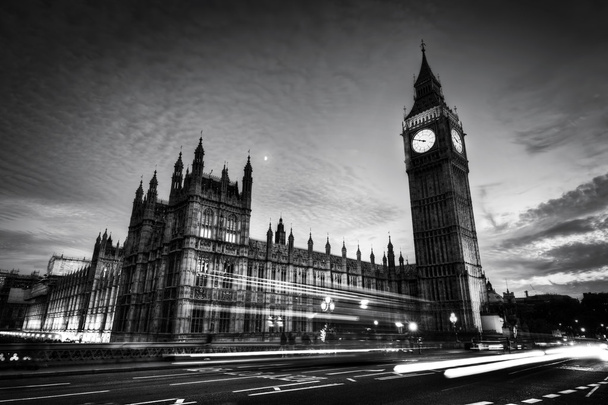Rode bus, Big Ben en Westminster Palace - Foto, afbeelding