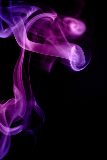Mehrfarbig rauch qualm Wellen muodostavat kosteaa savua zigarette
 - Valokuva, kuva