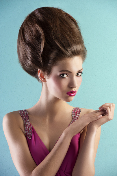 Pretty in pink with couture hair style - 写真・画像