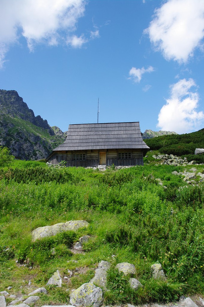 Refugio en las montañas Tatra, Polonia
 - Foto, imagen