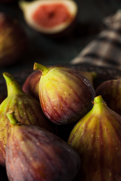 Raw Organic Brown Figs - Foto, Imagen