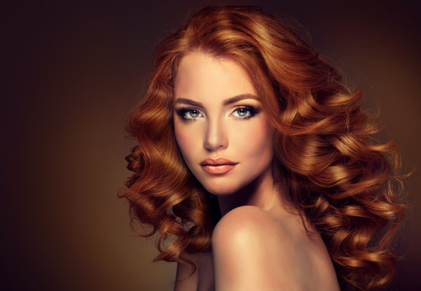 Woman with curled hair - Photo, Image