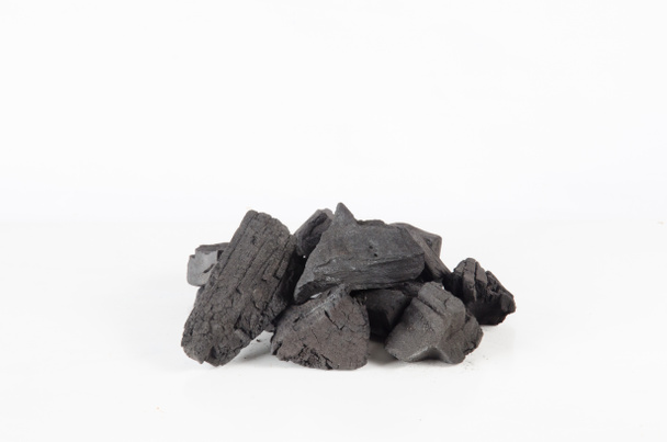 σωρό μαύρο άνθρακα απομονωθεί - Φωτογραφία, εικόνα
