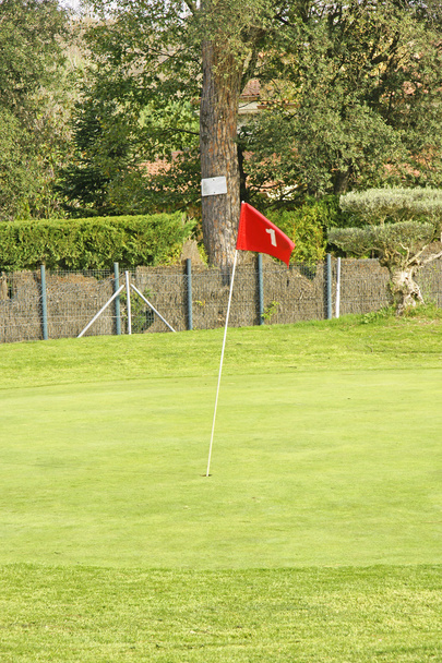 Поле для гольфу та клуб
 - Фото, зображення