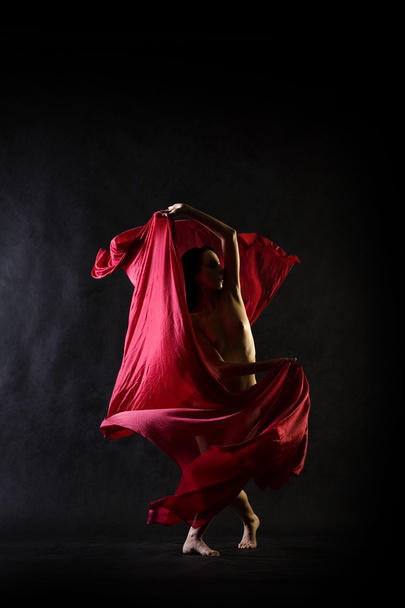 Dança nua
 - Foto, Imagem