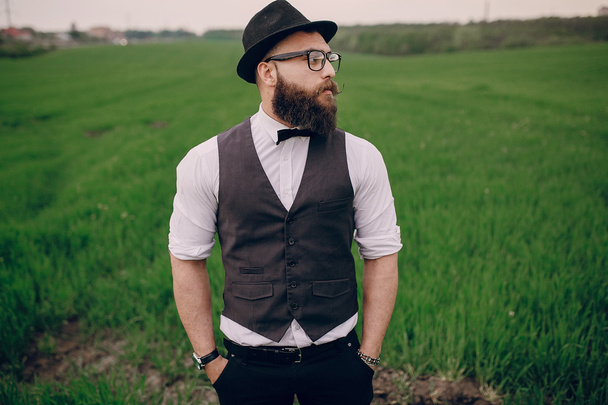 beard man in field lonley - Foto, Imagen