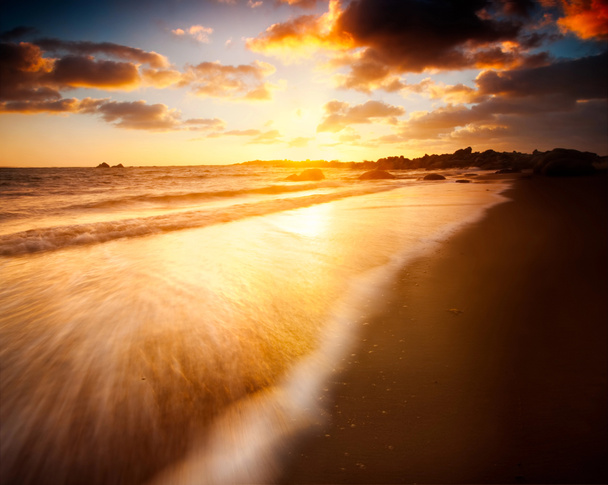 Belle lever de soleil sur une plage australienne
 - Photo, image